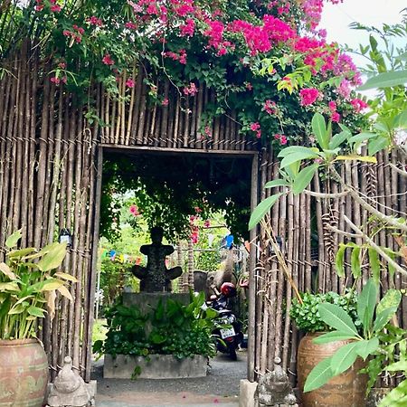 Artist'S Place Trat Exterior foto