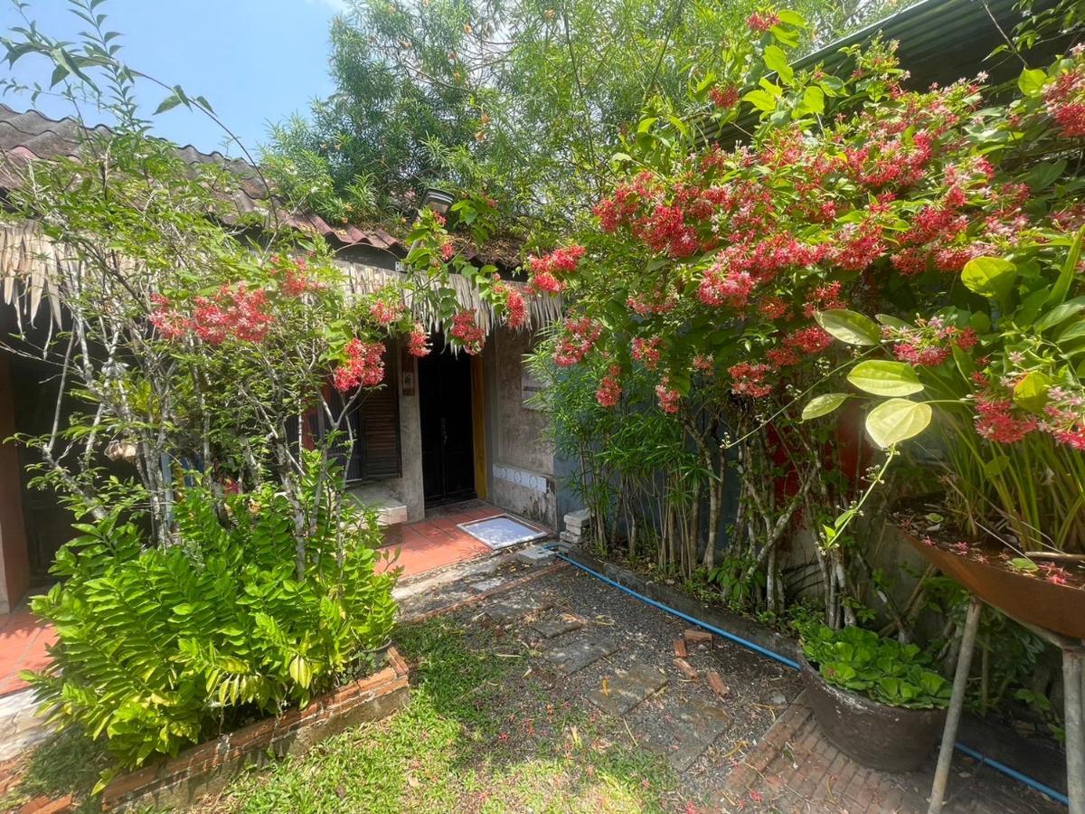 Artist'S Place Trat Exterior foto