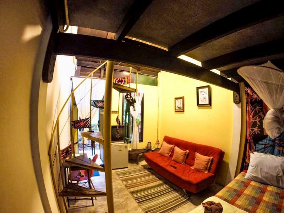 Artist'S Place Trat Exterior foto